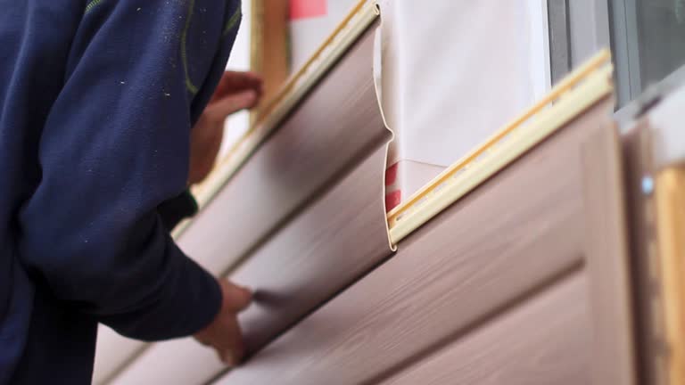 Best Wood Siding Installation  in Tuskegee, AL